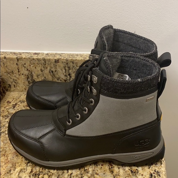 UGG Other - Ugg vibram mens   Leather boots size 9 bra…
